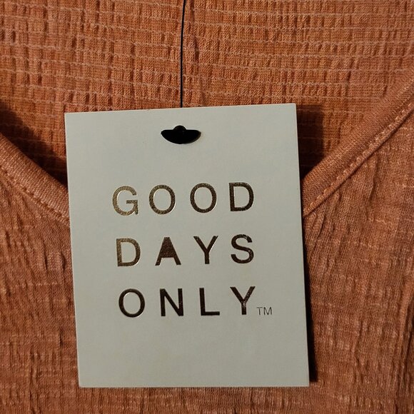 GOOD DAYS ONLY ORNAGE LACE SHOULDER TOP SIZE SMALL - Picture 6 of 6